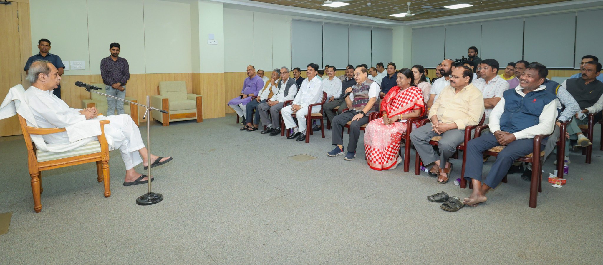 Naveen Leads BJD Legislature Party Meet