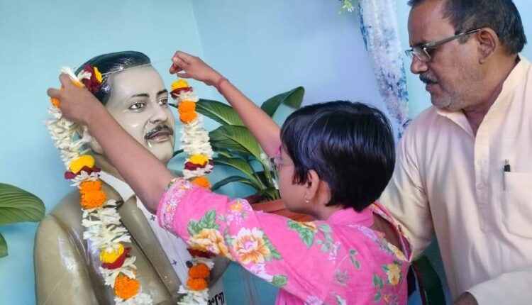 Tributes paid to Sambit Nanda on Birth Anniversary; Statue Unveiled