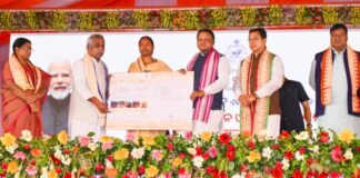 Odisha CM Mohan Majhi lays the foundation stone for Barbil Bypass Ring Road, spanning 18.326 km with an estimated cost of Rs 1,581.21 crore.