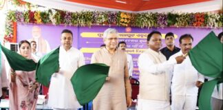 Puri–Koraput Express Flagged Off; Ashwini reviews Ratha Jatra preparedness