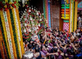 Pahandi of Lord Jagannath, His Siblings underway. Lord Balabhadra and Devi Subhadra placed on their chariots after Pahandi ritual.