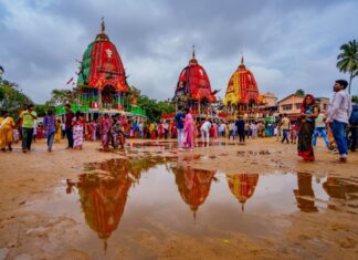 Public entry through Singhadwara of Shri Gundicha Temple will remain closed from 6:00 PM today in view of preparations for Bahuda Jatra.